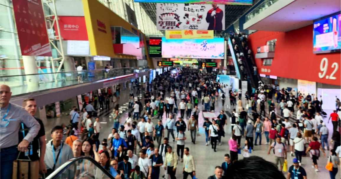 Canton Fair crowd